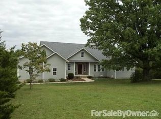 100 Maggies Way, Reeds Spring, MO 65737