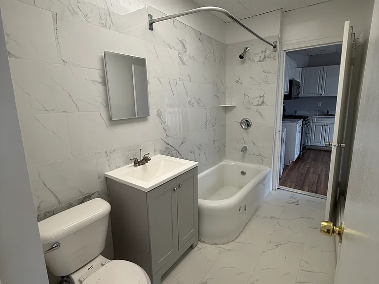 74 Market St #3 — Photo 2