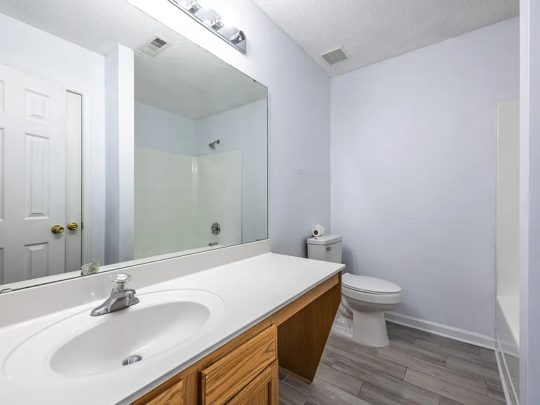 Crowders Woods Dr — Photo 4