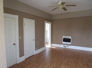 401 W Diggins St, Harvard, IL 60033