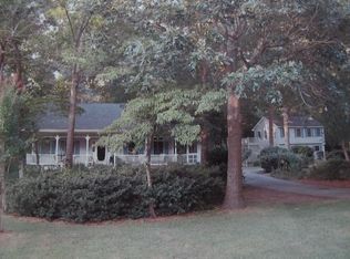 230 Indian Bluff Dr, Arapahoe, NC 28510