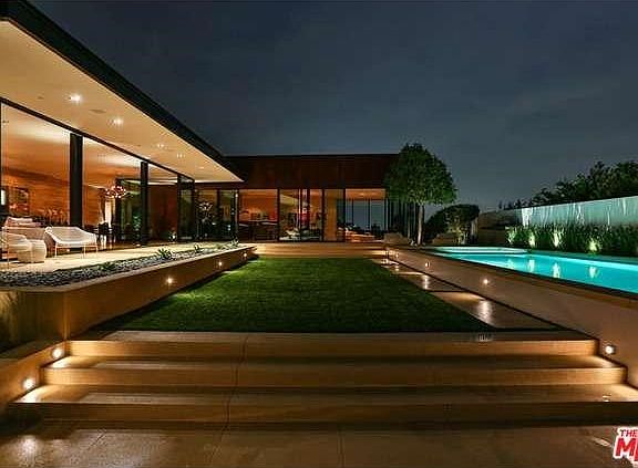 2nd image of 9312 Nightingale Dr