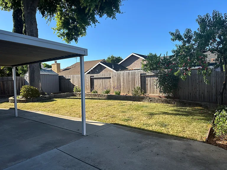 4802 Hinchman Way — Photo 11