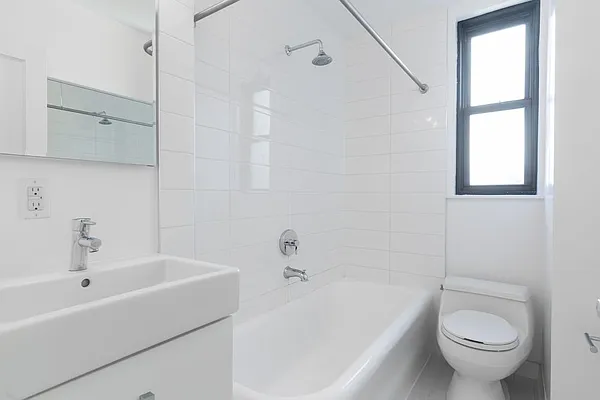 Rented by Stonehenge NYC LLC | media 28