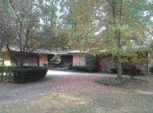 140 Quail Hollow Cir SE, Warren, OH 44484