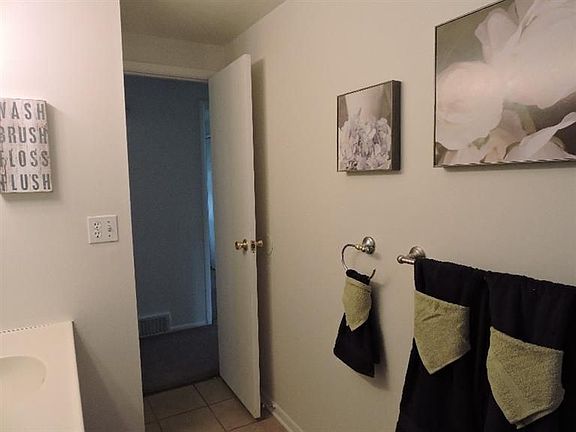 2nd image of 301 Highlake Ave