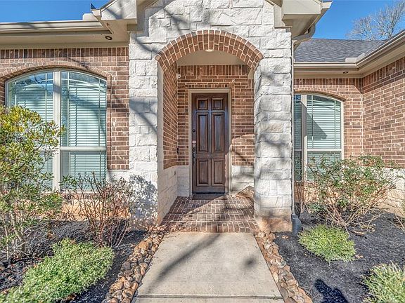 4th image of 13538 Summer Hill Dr