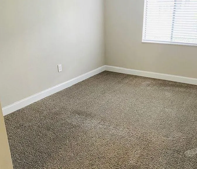 Oakbrook Village Apartments — Photo 27