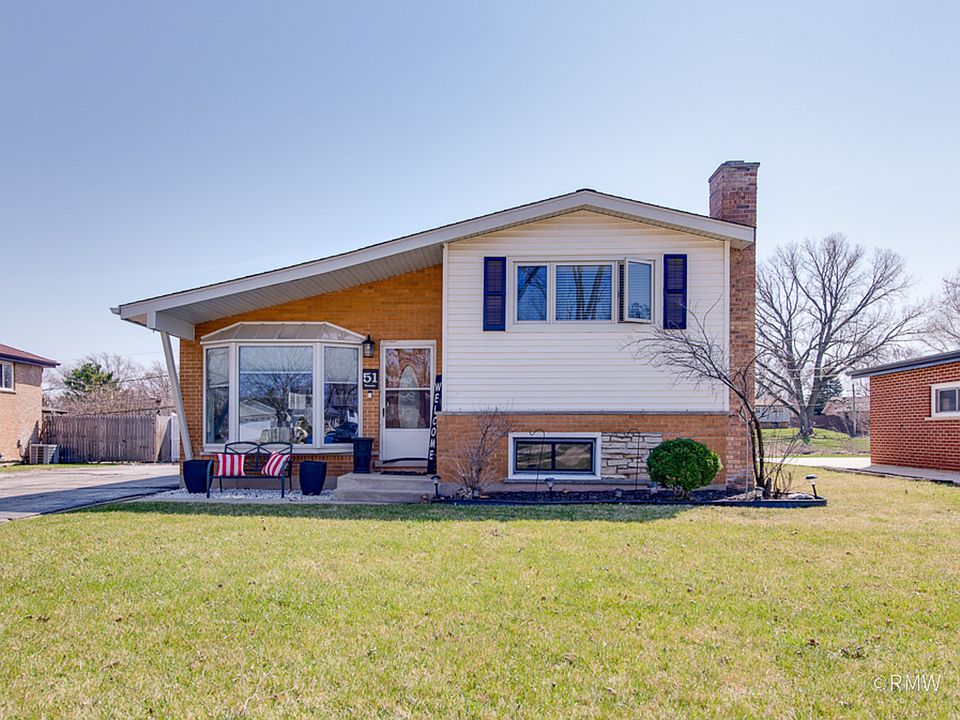 1st image of 51 W Rozanne Dr