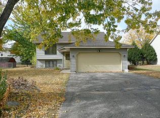 3575 Coachman Rd, Eagan, MN 55122