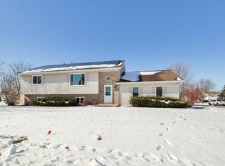 888 North Thompson Road, Sun Prairie, WI 53590
