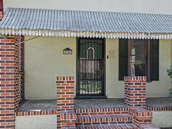 4th image of 2106 Ellis Street