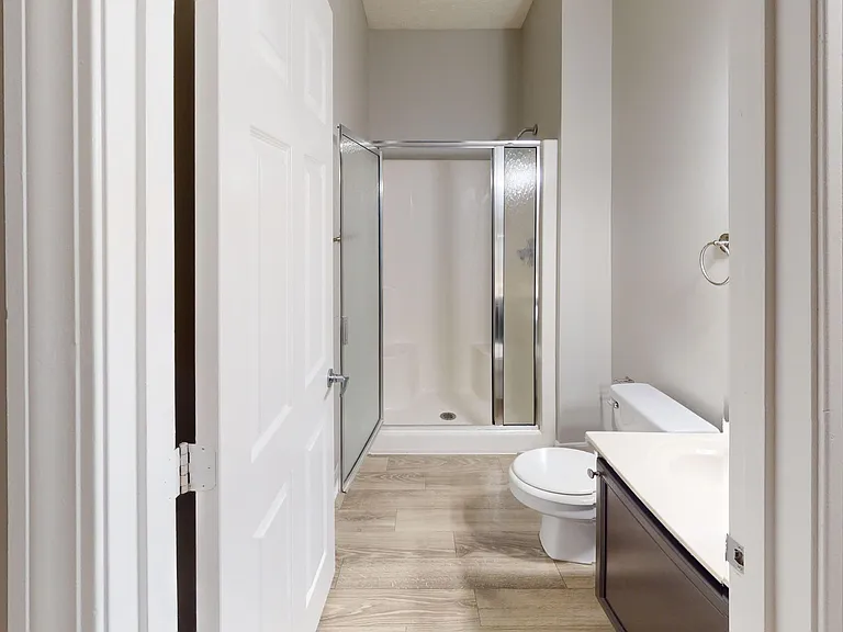 Aspenwood Apartments — Photo 39