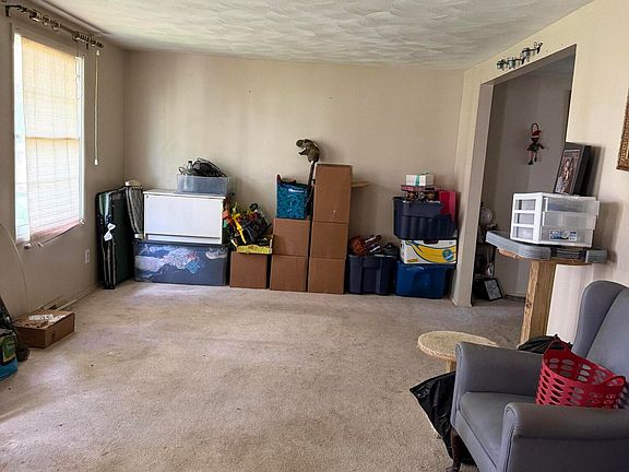 3rd image of 3743 Inverness Ave