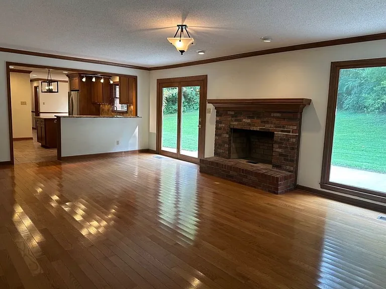 456 E Fox Den Dr — Photo 7