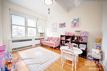 Rented by Urbane Brokerage