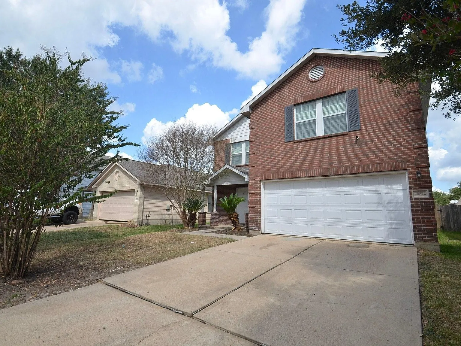 3 bed, 2.5 bath, 2940 sqft, $2,100 — Photo 3