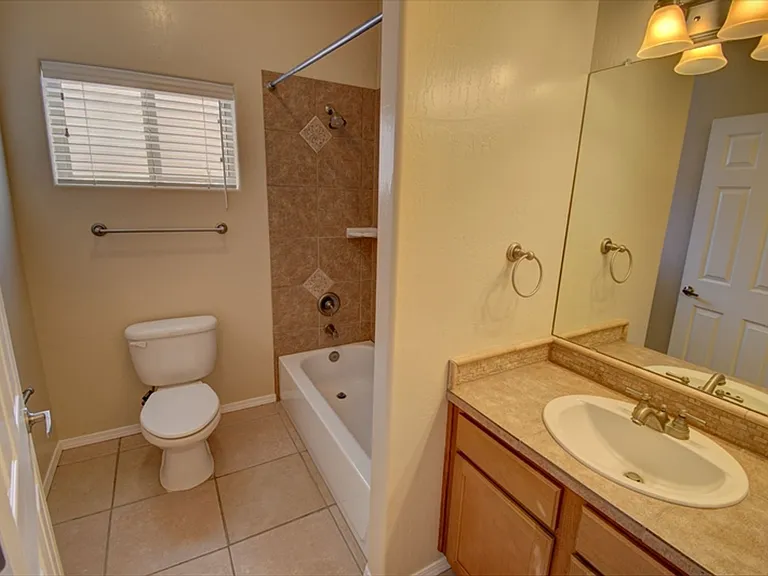 5512 Costa Uerde Rd NW — Photo 12