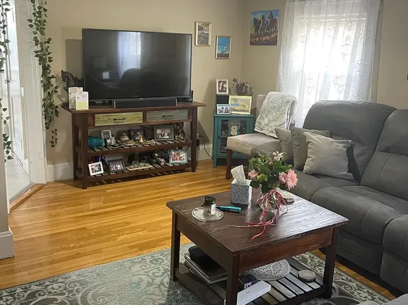 38-40 Apthorp St #3, Quincy, MA 02170