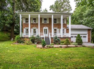 9817 Moyer Rd, Damascus, MD 20872