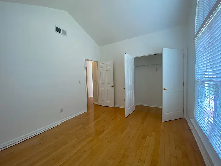 9014 Blueshot Ct — Photo 12