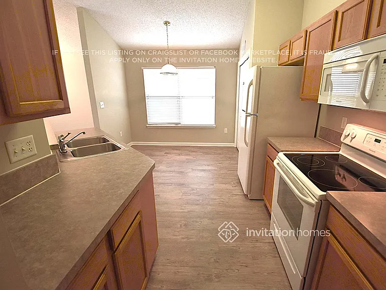 3513 Whisper Creek Blvd — Photo 7