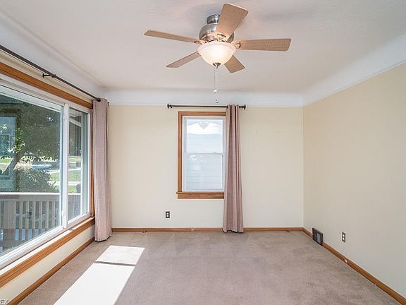 4th image of 3310 Klusner Ave