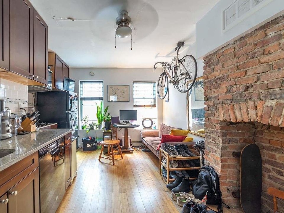 1st image of 173 Montrose Ave APT 2-L