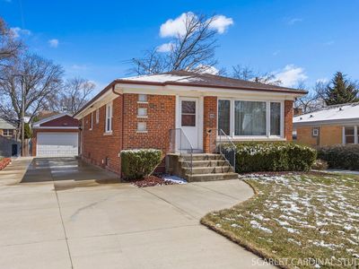 927 S Chatham Ave, Elmhurst, IL, 60126