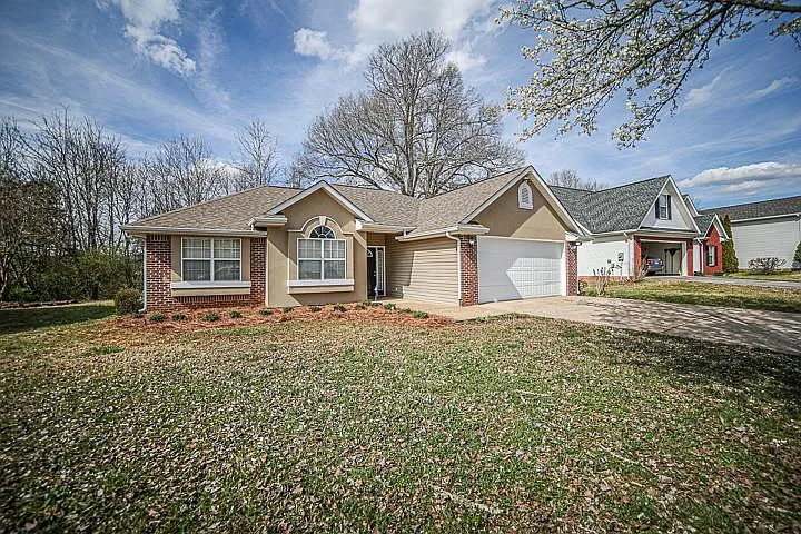 2705 Derby Downs Dr