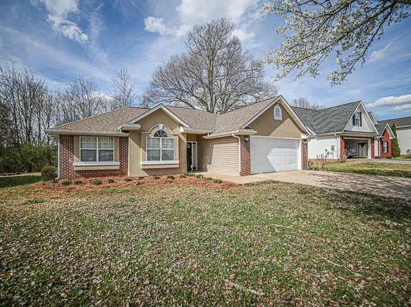 2705 Derby Downs Dr, Chattanooga, TN 37421