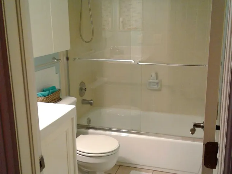812 S Vance St #B — Photo 5