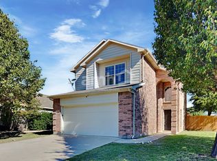 1136 Browntop St, Crowley, TX 76036