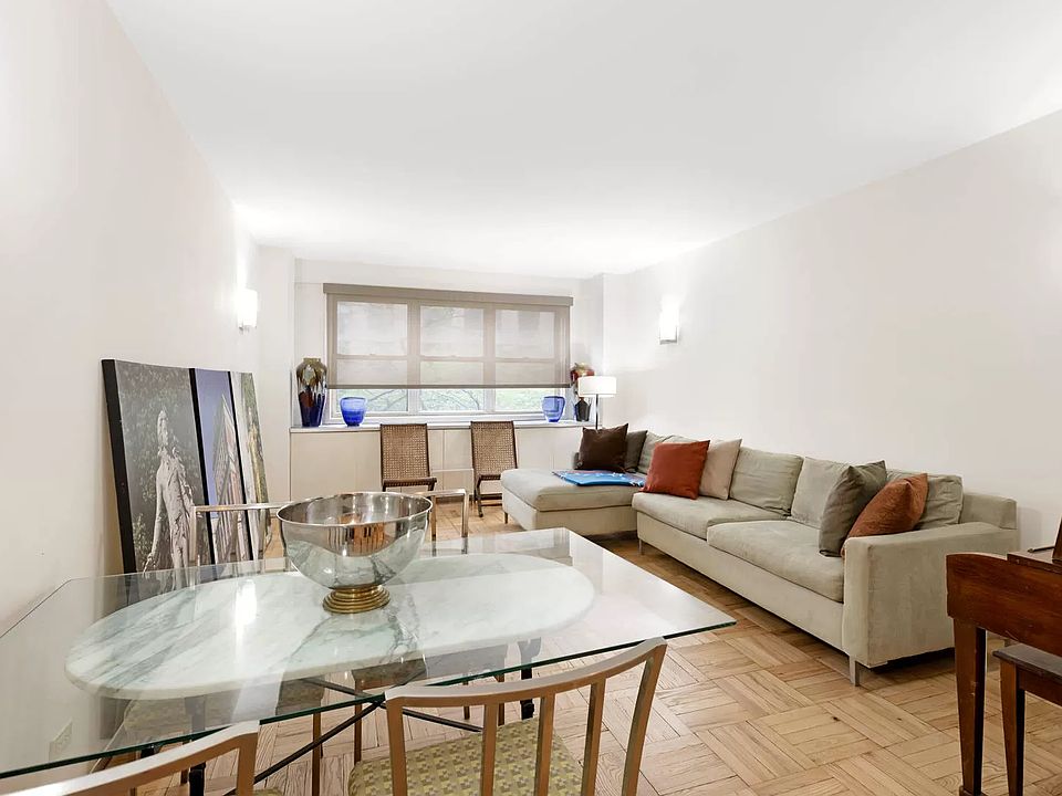 1st image of 30 W 61st St #4R