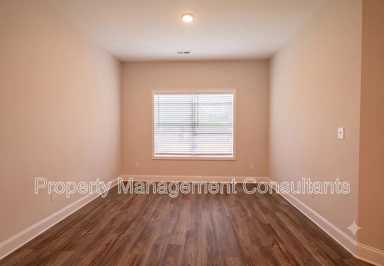 330 Creek Grove Ave — Photo 17