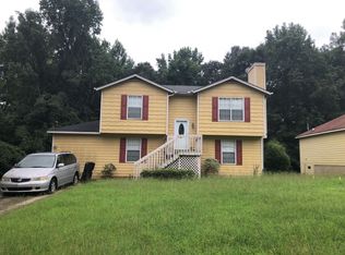 6844 Hiddenlake Dr, Rex, GA 30273