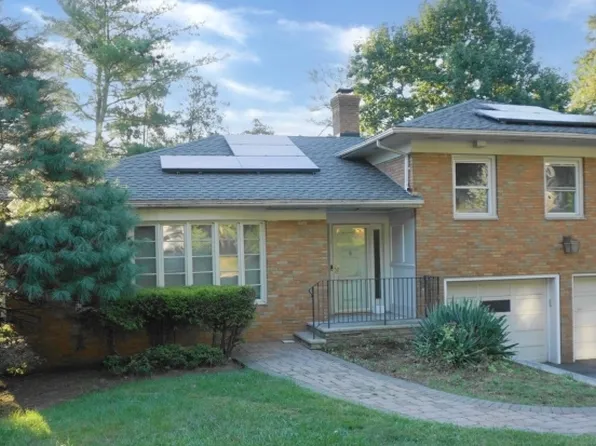 8 Mountain Way S, West Orange Twp., NJ 07052