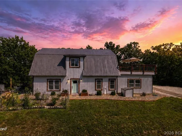 92 Pikes Peak Rd, Roach, MO 65787