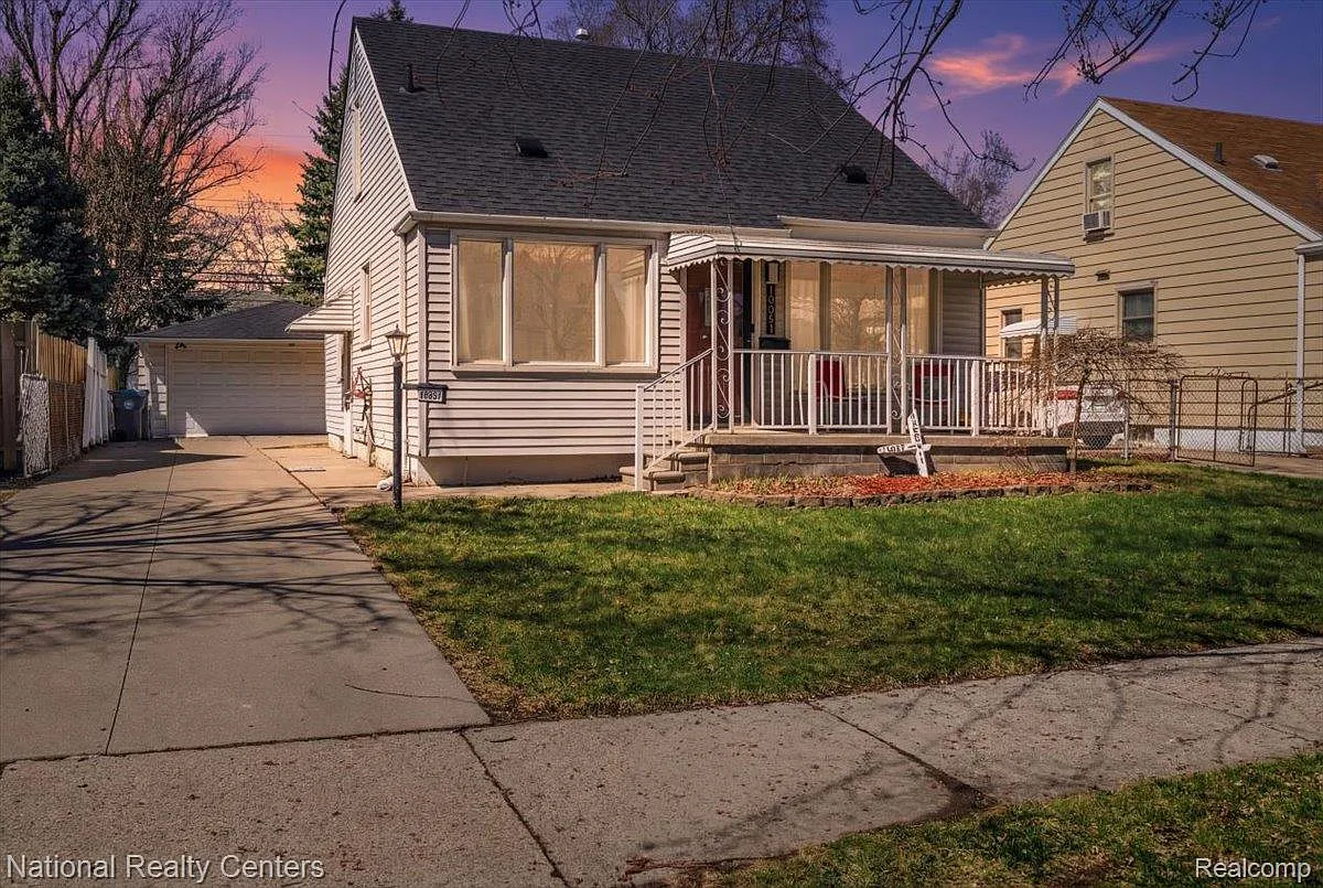 18051 Reed St photo 1