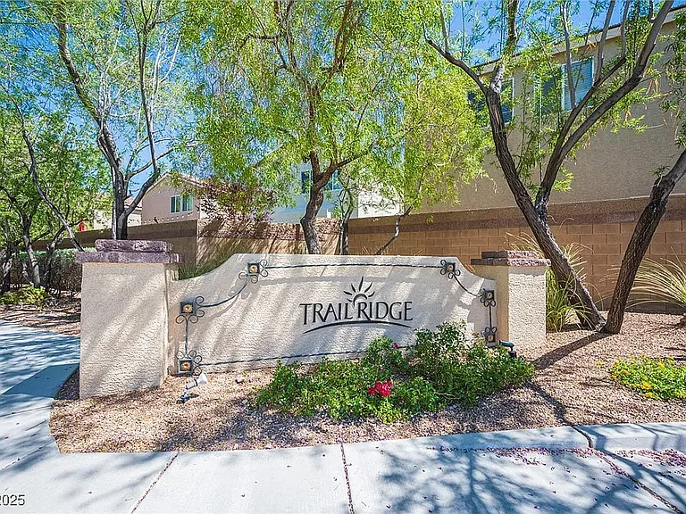 8368 Creek Canyon Ave — Photo 34