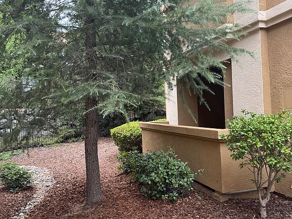 4th image of 501 Gibson Dr APT 414