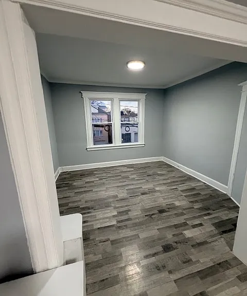 546 Elm St #2 — Photo 6