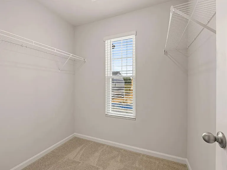 318 Bisham Ct — Photo 10