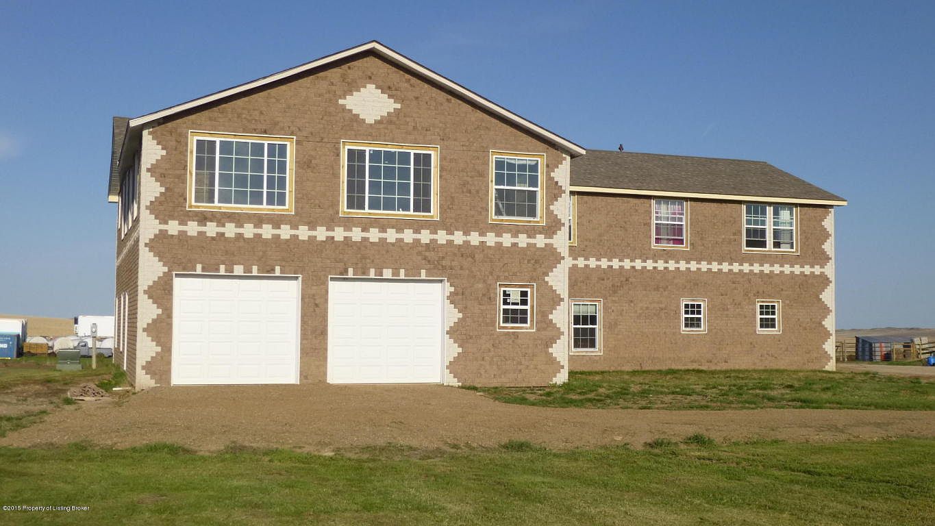 103 6th St S, Hettinger, ND 58639 Zillow