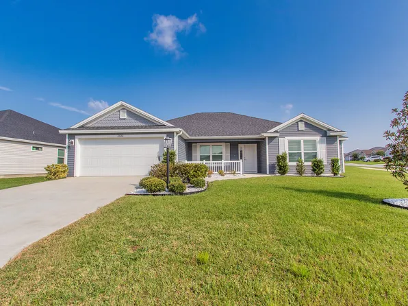 3320 Dzuro Dr, Oxford, FL 34484