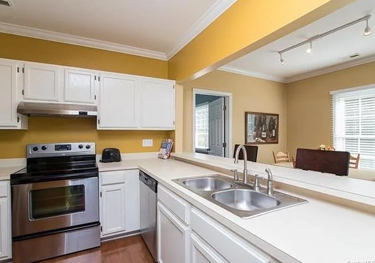 3206 Selwyn Farms Ln #4 — Photo 5