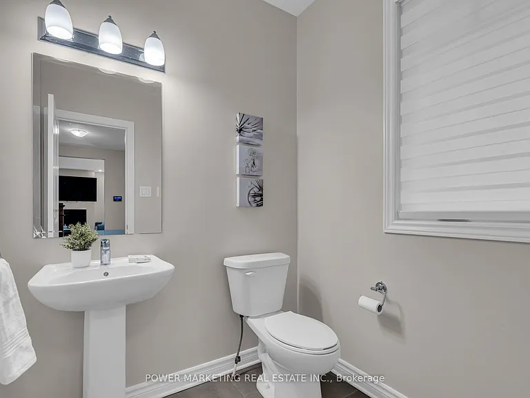 208 Alex Polowin Ave — Photo 14