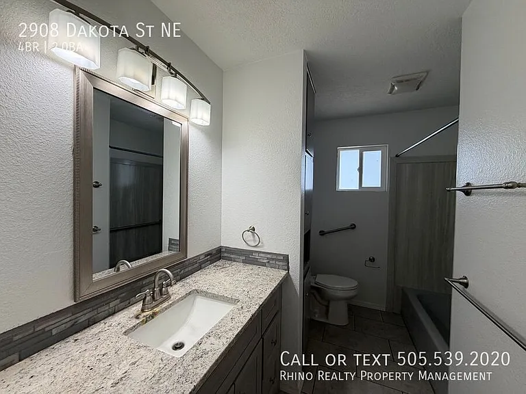 2908 Dakota St NE — Photo 10
