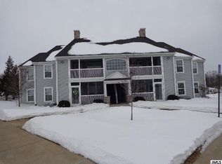 731 W Barrington Cir, Jackson, MI 49203