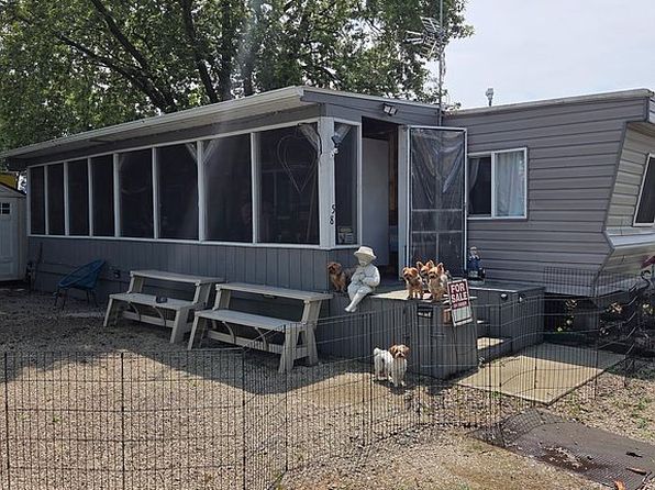 101 Rose Ln #58